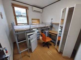 ヒルハウス2 Room2の内部